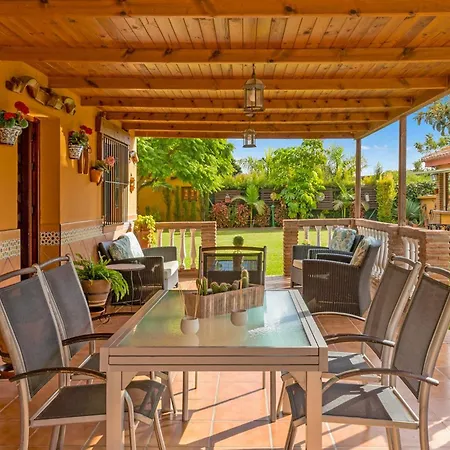 Casa Hermanos Ruiz * La Mairena